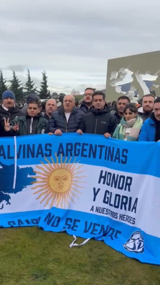 Acompañamos el acto central por el 2 de Abril en la Plaza Malvinas de la ciudad de Ushuaia.
